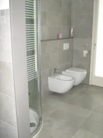 Apartamento en villa moderna con piscina cerca de Lucca - Image 5