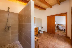 Finca 'Can Hostalet' com terraço privado, Wi-Fi e ar condicionado - Image 4