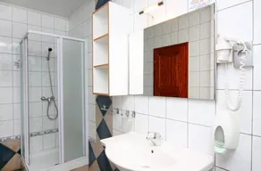 Appartement d'une chambre avec le balcon et la vue sur le mer Rogoznica (A-3196-c) - Image 2