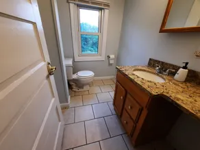 120 year old home located in the heart of Mayberry and the Yadkin Wine Valley - Image 3