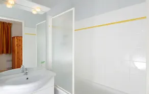 Studio-Ausstattung und Ruhe, Casiers à Ski + Piscine sur Place - Image 2