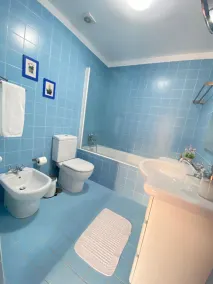 Private farmhouse with pool, games room and large garden - Image 3