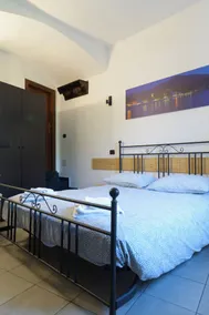 2 Bedroom Apartment in Levanto - Perfect For Visiting The Cinqueterre In Italy! - Image 4