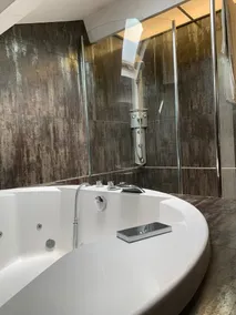Villa HUREKA: A Luxurious Home - Image 3