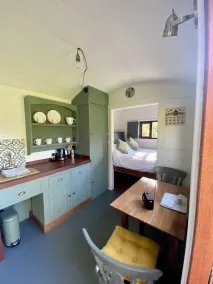 Shepherds Hut Classic Lake View - Image 5