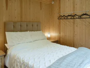 Shepherds Hut 2 At Laddingford - Uk32534 - Image 4