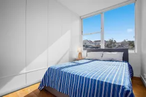 Superb sun-filled 2BR apartment, family friendly, WiFi, stunning views, walk to beach - Image 4