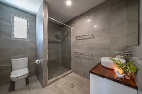 4 Bedroom Home  with Panoramic Ocean Views and pool - Image 2