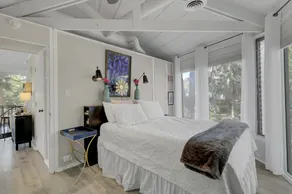Treehouse Escape - Walk to Beach + Private Deck  - Image 4
