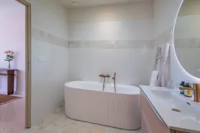 Le Mas Gascon, 4* with Pool, Hammam & Sauna - Image 4