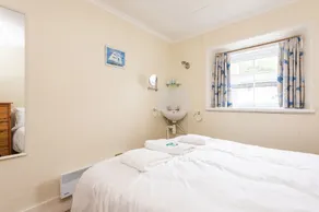 Coastguard Cottage - Image 3