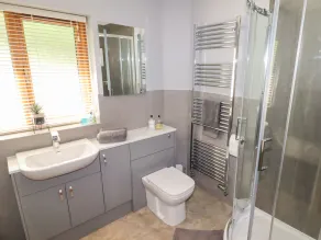 BRYN ELSI, family friendly, character holiday cottage in Betws-Y-Coed - Image 3