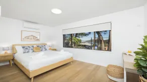 Shoal Bay Oasis – spacious family entertainer with beach views - Image 5
