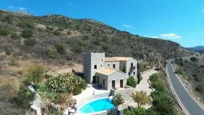 Villa privée avec piscine et vue panoramique à Itilo, Mani - Image 5
