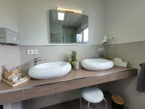 Charming vacation home, at the center of Germany for up to 8 guests. - Image 3