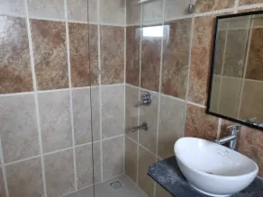 Amazing Lake View Sky Condo | Luxury 3 Bedroom Apartment in the city - Image 2