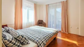 Central 2 bedroom Apartment 65 sq m  with Free Parking and Large Terrace - Image 4