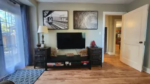 Georgian Bay Cottage- Hot Tub/Sauna/Trail/Run/Bike/Swim//Marina! - Image 2