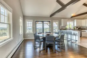 5BR Farmhouse☆King Size Bed☆Mountain View☆28 Acres - Image 4