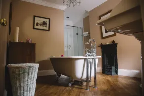 Wayside, a beautiful Victorian home in a rural setting , 5 miles from Lincoln - Image 2
