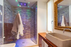 Porta Venezia-Design apartment, 2-bedrooms, Netflix, wifi - Image 4