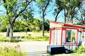 Adorable (Teeny!) Tiny House, Beautiful Views - Image 4