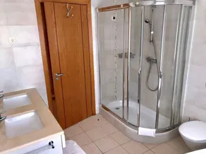 Luxury 3 bedroom condo on golf complex and academy 10 minutes from beaches. - Image 5