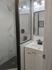 Beautiful, Spacious Basement Suite, Sleeps 7 - Image 3