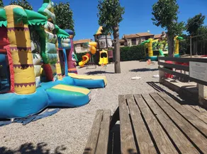 T3 60m2 with terrace, parking, swimming pools, sea 200m away.Wi-fi,connected TV, air conditioning. - Image 2