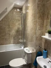 Central location 2-Bed Apartment in Maidstone - Image 2