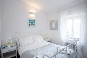 VECCHIA LUNA APARTMENT LENNO with Pool by Italian Apartments - Image 3