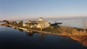 Riverside Lodge Bed & Breakfast on the Honga River    UNIT C - Image 2