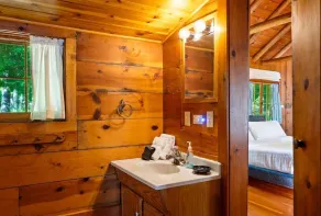 Lakefront Cottage · Sunrise Views · Jacksonport - Image 5