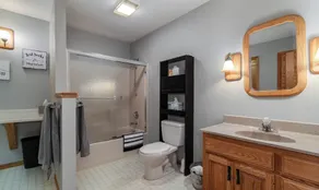 Lake Arrowhead lakefront, 4 bedroom, game room, pontoon available to rent! - Image 5