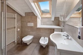 Appartement de vacances \"Arcobaleno Bianco\" avec vue sur les montagnes, Wi-Fi et jardin - Image 4