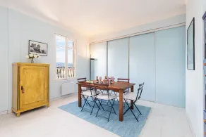 Extraordinary View on Port and Castle Hill - 1 Bdr & Parking - Image 4