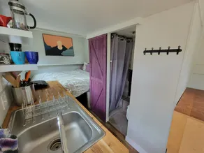 Perfect Getaway on a beautiful creek with trails, outdoor bath/shower, near town - Image 4