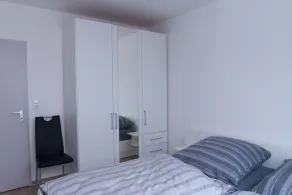 Appartement lumineux, spacieux et entièrement rénové pour 4 personnes, proche du centre - Image 5