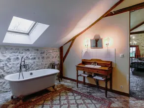 Casa independiente restaurada con jardín y terraza, cerca de Vendôme, admite mascotas - Image 2