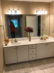 Walk to Carrollton Square!  Entire Home Upstairs For Rent. - Image 2