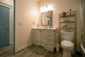 Traverse City Area !! Serenity Woods Cottage ved Birch Point, Honor MI - Image 2