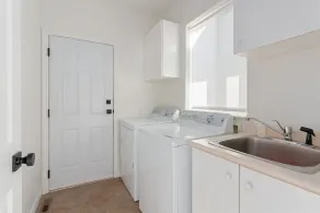 Oceanfront Home with Amazing Views, and Easy Beach Access - Image 3
