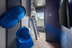 Trendy Tides | Deluxe Home w Private Pool - for Movie, Fashion, & Beach Lovers - Image 3
