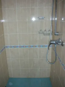 Stille hus med pool og sving på store skovklædte grunde - Image 5