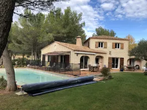 Beautiful Provencal-style house with 360-degree views - Image 3