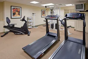 Suite w/ Kitchen Only 30 Min to Six Flags! - Image 2