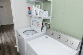 Central Location- Updated 3 Bed 2 Bath - Image 2