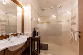 Unique Luxury Rooms - Image 2