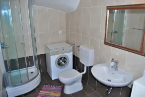 Villa avec terrasse, piscine privée et barbecue | Vue sur l'eau - Image 3