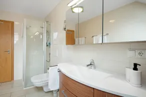 Ferienwohnung 'Rosi' mit Balkon und WLAN - Image 3